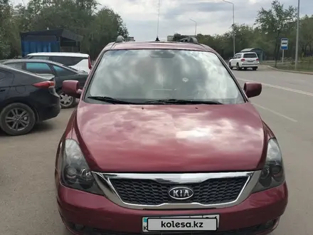 Kia Carnival 2007 года за 6 000 000 тг. в Актобе – фото 3