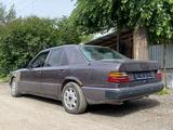 Mercedes-Benz E 230 1990 года за 500 000 тг. в Алматы
