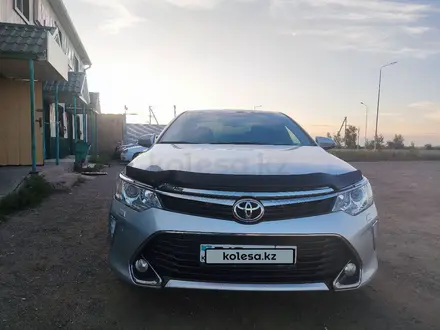 Toyota Camry 2017 года за 11 650 000 тг. в Караганда – фото 3