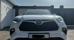 Toyota Highlander 2022 года за 28 200 000 тг. в Тараз – фото 4