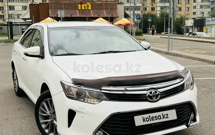 Toyota Camry 2017 года за 13 000 000 тг. в Алматы