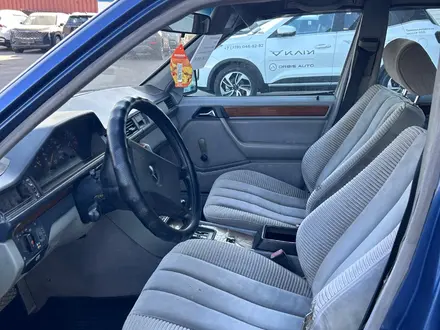 Mercedes-Benz E 260 1990 года за 1 090 000 тг. в Шымкент – фото 10