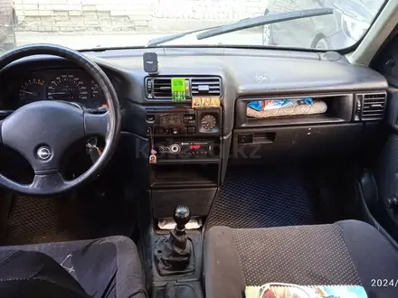 Opel Vectra 1993 года за 500 000 тг. в Актобе – фото 4