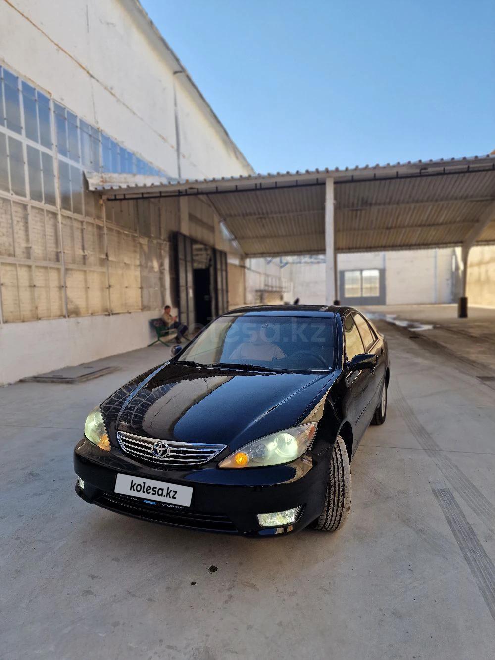 Toyota Camry 2005 г.