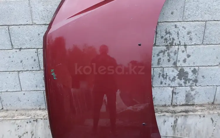 Капот Mitsubishi Chariot (N84W) за 30 000 тг. в Алматы