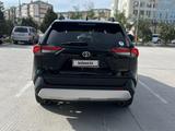 Toyota RAV4 2020 года за 17 500 000 тг. в Актау – фото 5