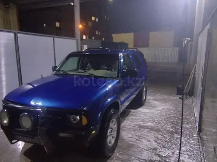 Chevrolet Blazer 1996 года за 3 100 000 тг. в Алматы – фото 2