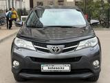 Toyota RAV4 2015 года за 8 400 000 тг. в Караганда