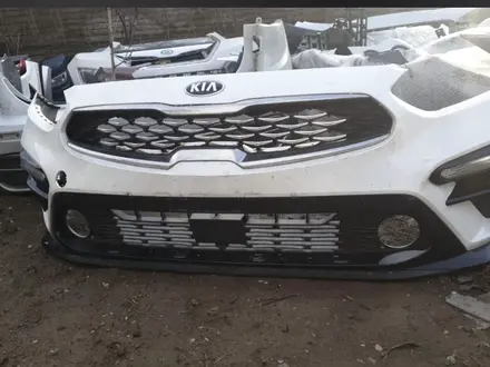 Бампер kia cerato 19-20 за 10 000 тг. в Алматы