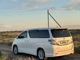Toyota Vellfire 2009 года за 10 700 000 тг. в Атырау – фото 2