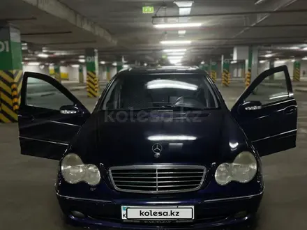 Mercedes-Benz C 200 2001 года за 3 500 000 тг. в Павлодар – фото 5
