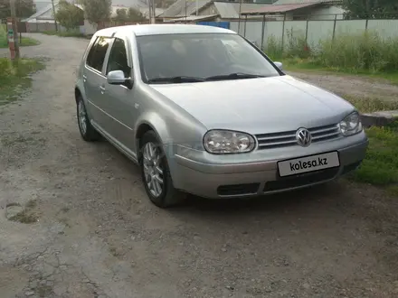 Volkswagen Golf 2001 года за 2 900 000 тг. в Алматы