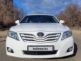 Toyota Camry 2010 года за 8 400 000 тг. в Семей