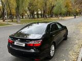 Toyota Camry 2015 года за 11 200 000 тг. в Тараз – фото 3