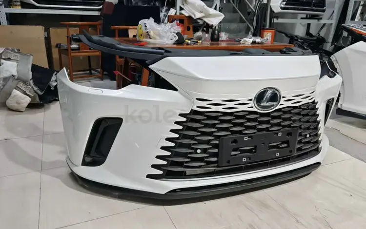 Бампер, решетка на LEXUS RX 350 за 199 000 тг. в Алматы