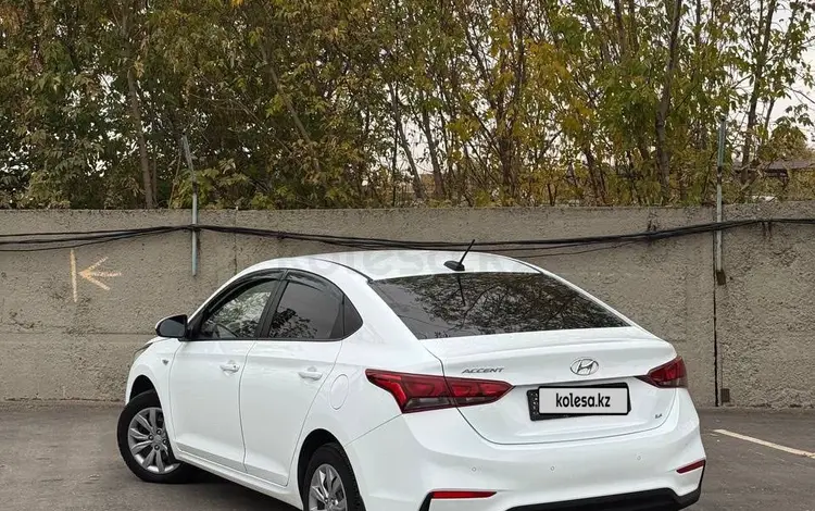 Hyundai Accent 2020 года за 7 100 000 тг. в Усть-Каменогорск