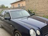 Mercedes-Benz E 230 1995 года за 2 700 000 тг. в Шымкент – фото 2