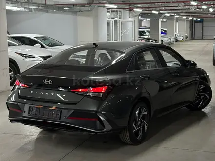 Hyundai Elantra Comfort 2023 года за 9 400 000 тг. в Шымкент – фото 5