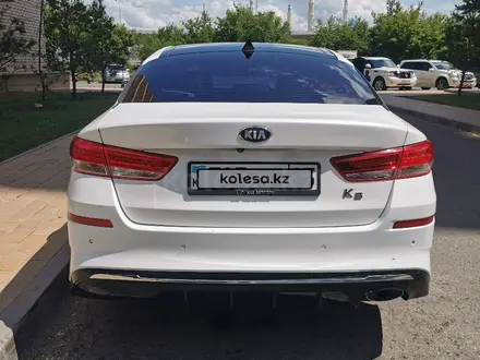 Kia K5 2019 года за 8 900 000 тг. в Астана – фото 5