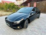 Hyundai Elantra 2022 года за 11 200 000 тг. в Алматы – фото 2