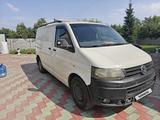Volkswagen Transporter 2010 годаүшін7 000 000 тг. в Астана – фото 3