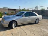 Mercedes-Benz E 320 2000 года за 5 500 000 тг. в Жанаозен – фото 4