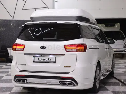 Kia Carnival 2016 года за 13 100 000 тг. в Шымкент – фото 9
