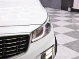 Kia Carnival 2016 года за 13 100 000 тг. в Шымкент – фото 3