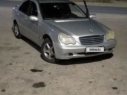 Mercedes-Benz C 230 2001 года за 2 800 000 тг. в Актау – фото 3