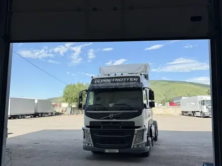 Volvo  FM 2020 года за 33 000 000 тг. в Алматы – фото 2