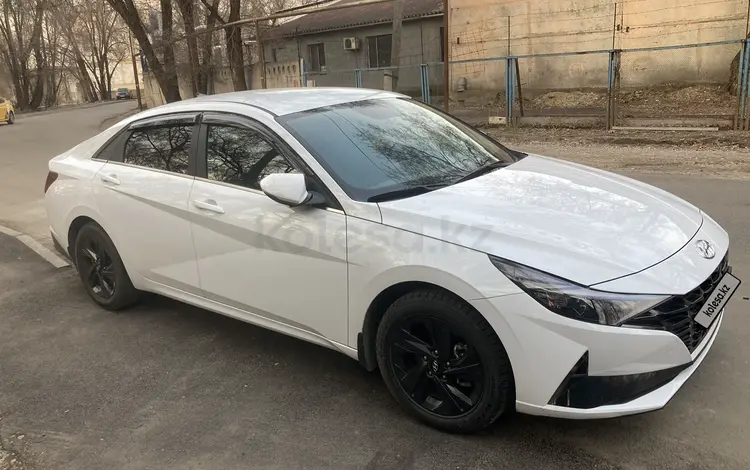 Hyundai Elantra 2022 года за 11 500 000 тг. в Алматы