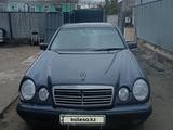 Mercedes-Benz E 230 1997 годаfor2 000 000 тг. в Жезказган