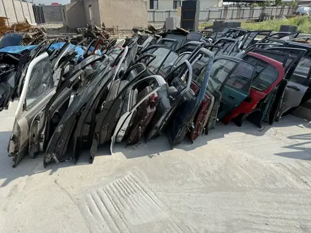 Все двери на Toyota,Тойота за 20 000 тг. в Алматы