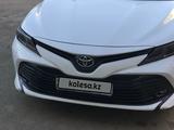 Toyota Camry 2018 годаүшін12 800 000 тг. в Актобе