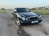 Mercedes-Benz E 230 1996 года за 2 000 000 тг. в Караганда