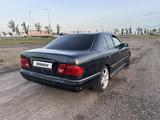 Mercedes-Benz E 230 1996 года за 2 000 000 тг. в Караганда – фото 5