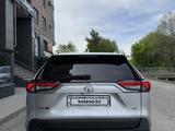 Toyota RAV4 2021 годаүшін15 350 000 тг. в Актобе – фото 4
