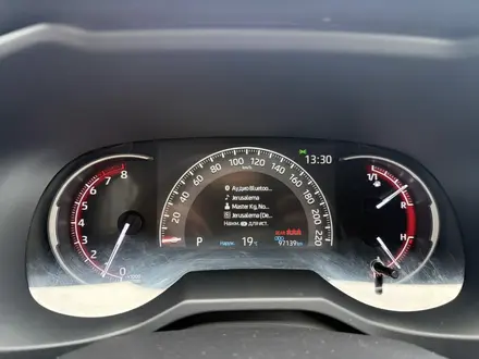 Toyota RAV4 2021 года за 15 350 000 тг. в Актобе – фото 10