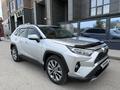 Toyota RAV4 2021 года за 15 350 000 тг. в Актобе – фото 6
