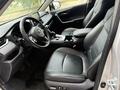 Toyota RAV4 2021 года за 15 350 000 тг. в Актобе – фото 7