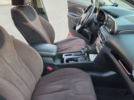 Hyundai Santa Fe 2019 года за 10 700 000 тг. в Астана – фото 6