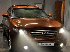 Infiniti FX35, 2005