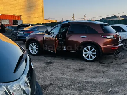 Infiniti FX35 2005 года за 3 000 000 тг. в Караганда – фото 13