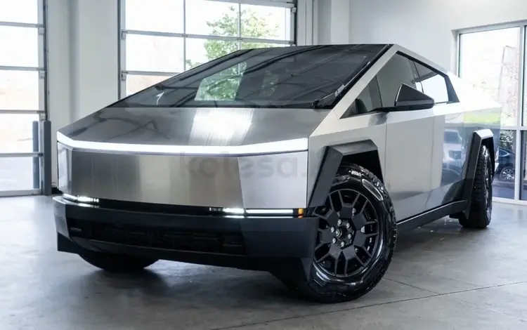 Tesla Cybertruck 2024 года за 93 000 000 тг. в Астана