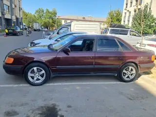 Audi 100