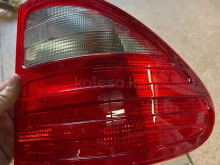 Фонарь задний W210 универсал за 40 000 тг. в Актобе – фото 4