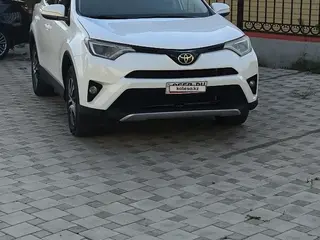 Toyota RAV4, 2016