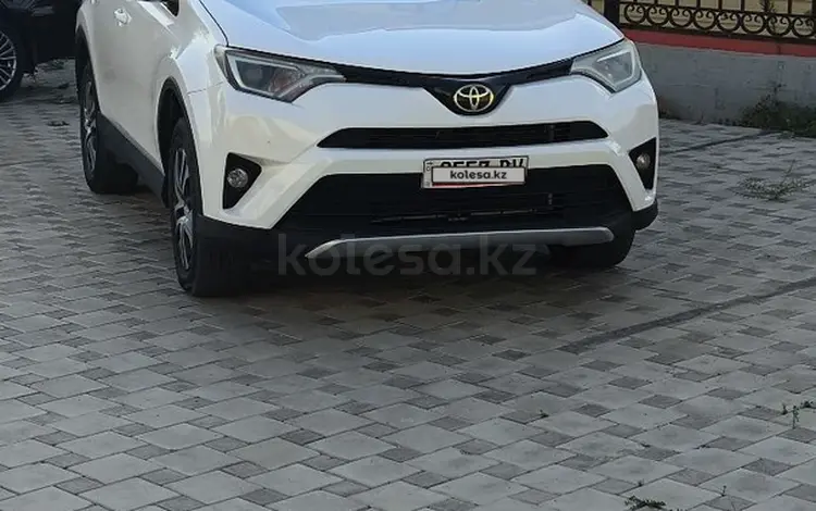 Toyota RAV4 2016 годаүшін7 800 000 тг. в Актау