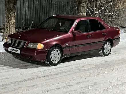 Mercedes-Benz C 220 1994 года за 1 500 000 тг. в Жезказган