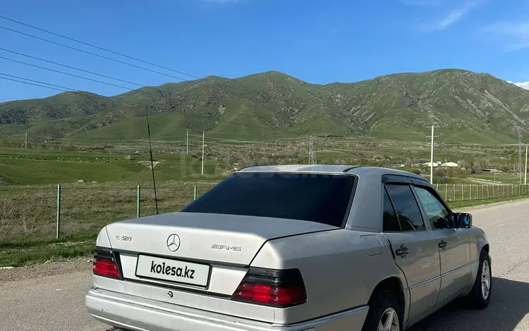 Mercedes-Benz E 220 1993 года за 1 700 000 тг. в Талдыкорган